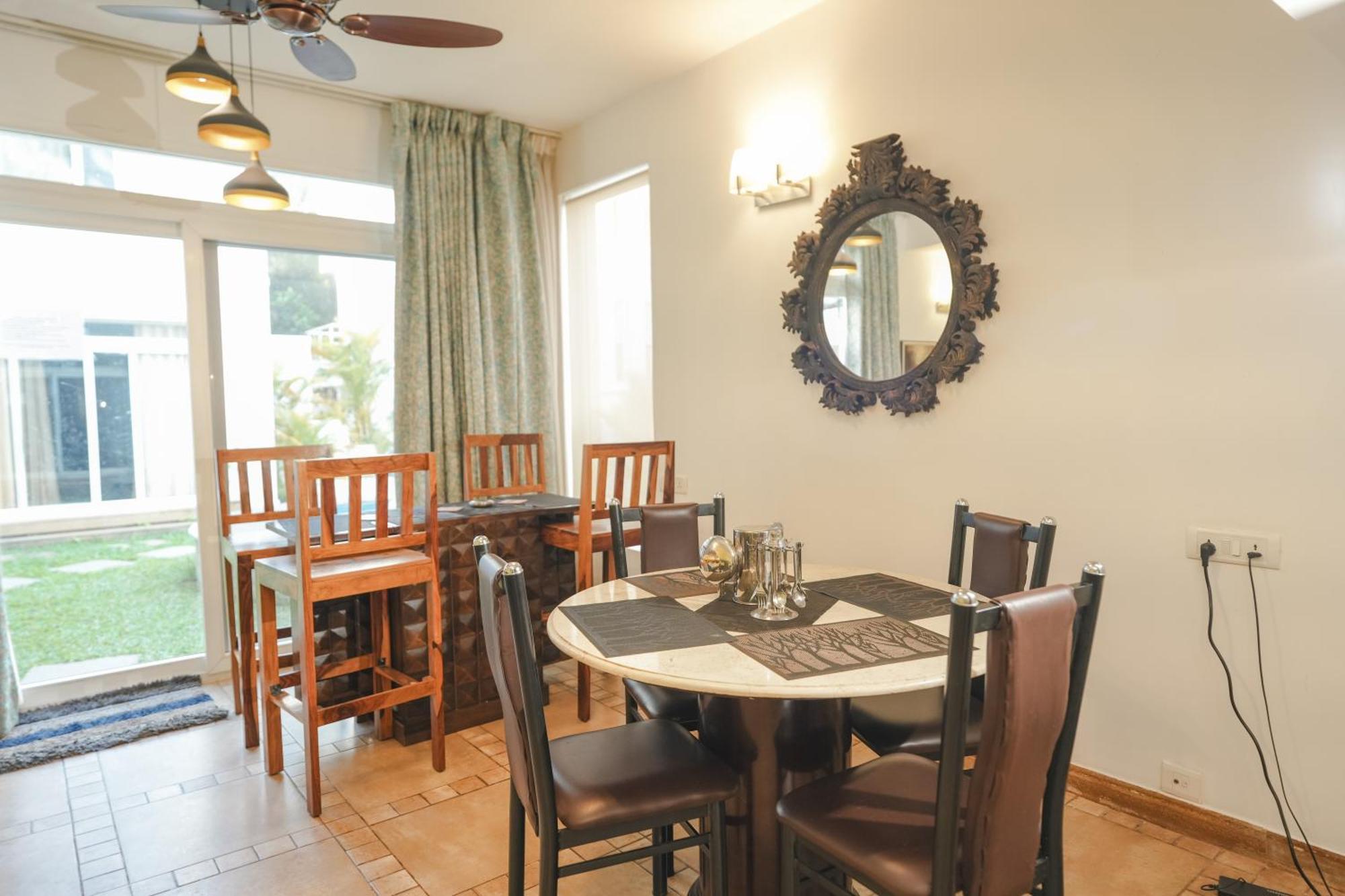 Villa M - Jia 3- 3Bhk In Candolim, Pool Facing, Near Beach, Breakfast Included 外观 照片