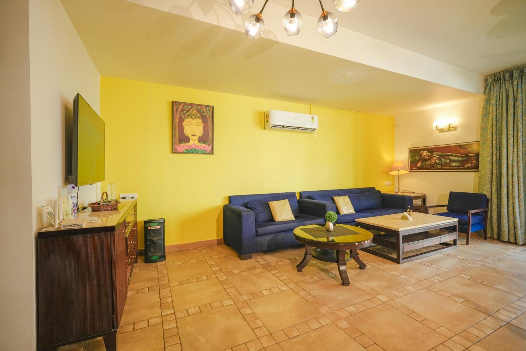 Villa M - Jia 3- 3Bhk In Candolim, Pool Facing, Near Beach, Breakfast Included 外观 照片