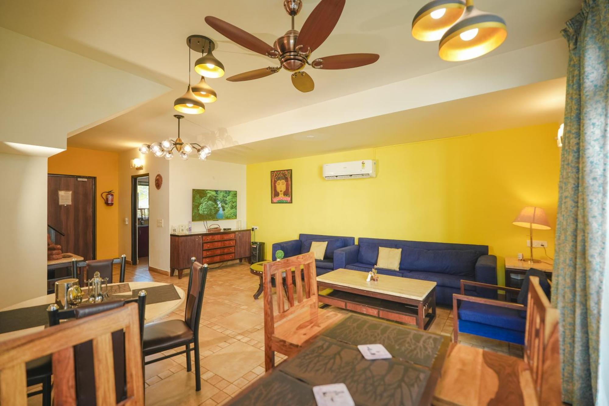 Villa M - Jia 3- 3Bhk In Candolim, Pool Facing, Near Beach, Breakfast Included 外观 照片