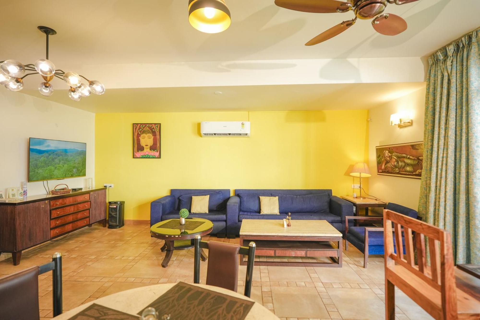 Villa M - Jia 3- 3Bhk In Candolim, Pool Facing, Near Beach, Breakfast Included 外观 照片
