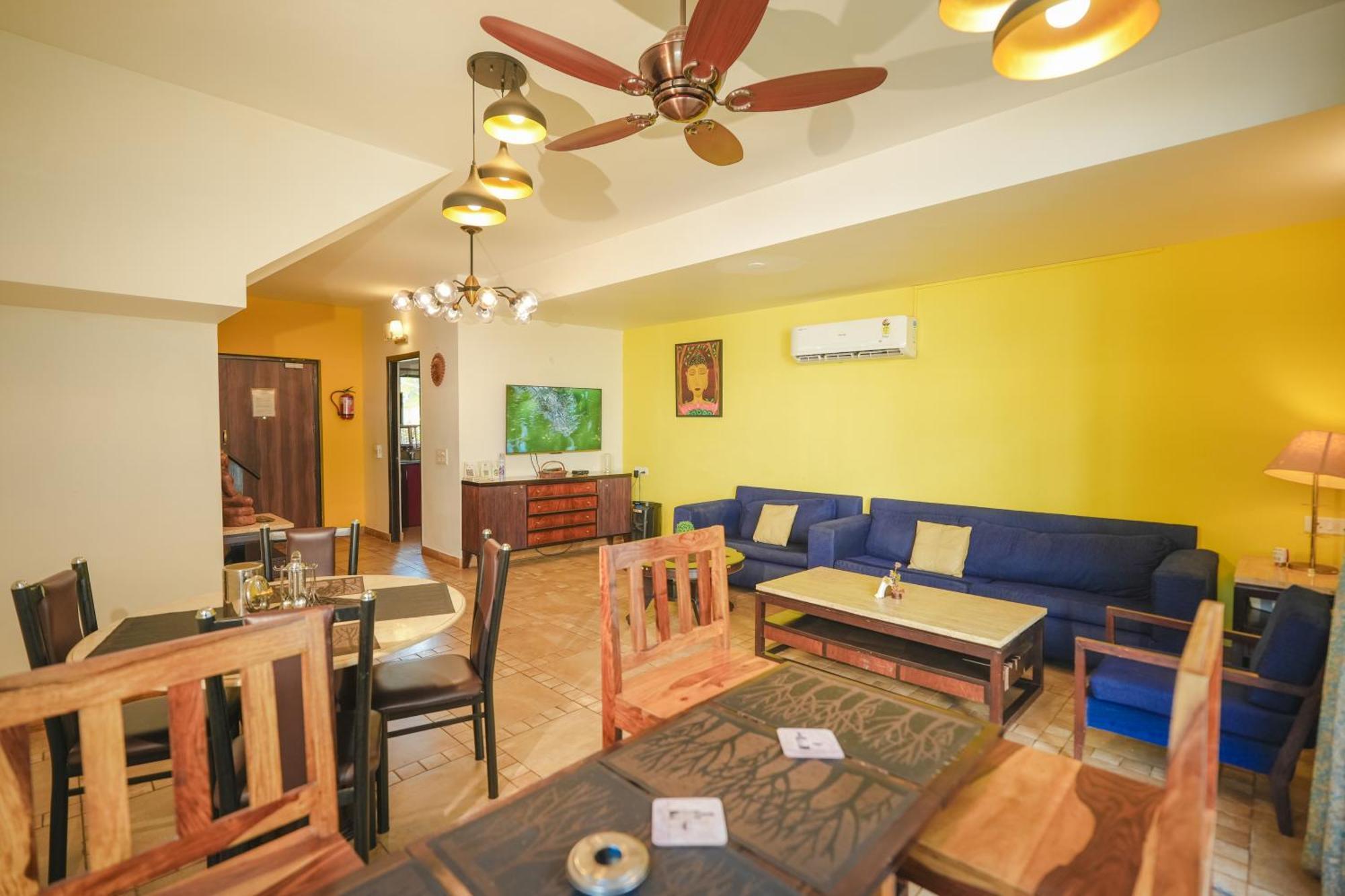 Villa M - Jia 3- 3Bhk In Candolim, Pool Facing, Near Beach, Breakfast Included 外观 照片